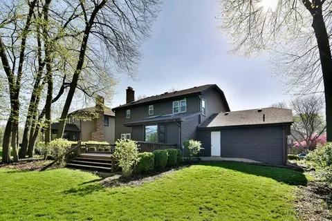 Exterior - 809 Biltmore Ct, Naperville, IL 60563 photo 2 of 6