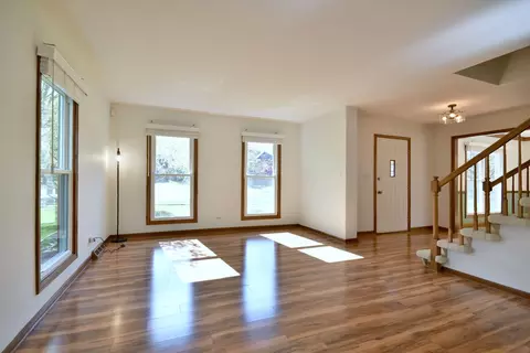 Living - 809 Biltmore Ct, Naperville, IL 60563 photo 1 of 2