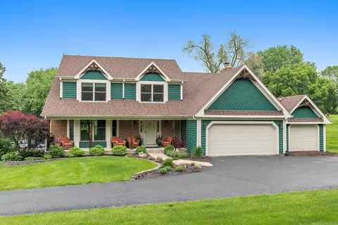 1010 Plum Tree Rd, Fox River Grove, IL 60021