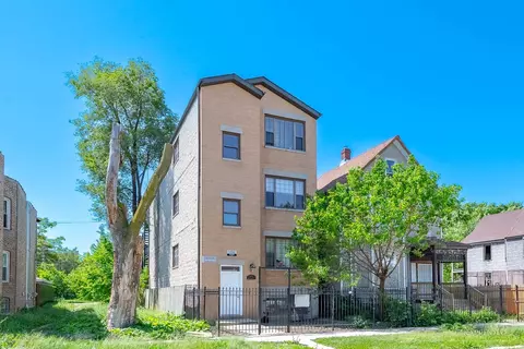 4015 W Wilcox St, Chicago, IL 60624