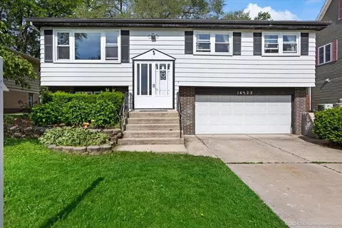 16322 65th Ave, Tinley Park, IL 60477