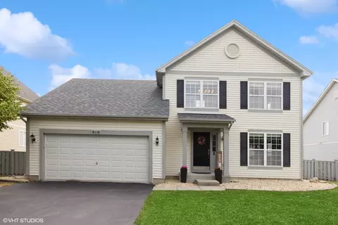 910 Angelica Cir, Joliet, IL 60431