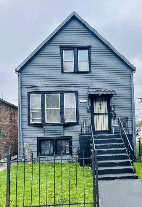 6716 S Winchester Ave, Chicago, IL 60636