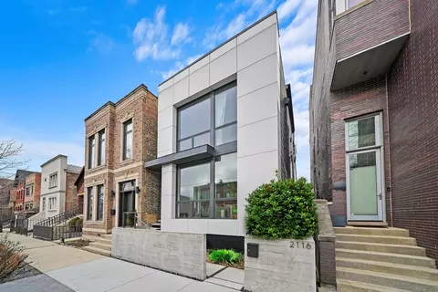 2116 W Race Ave, Chicago, IL 60612