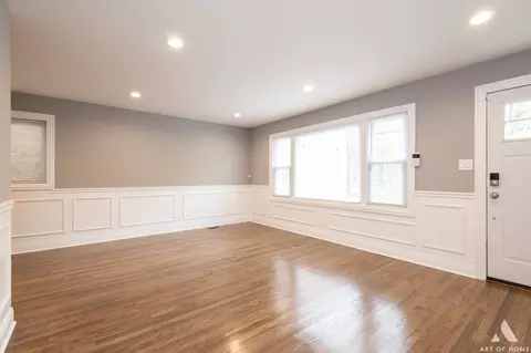 Living - 512 E 95th St, Chicago, IL 60619 photo 1 of 5