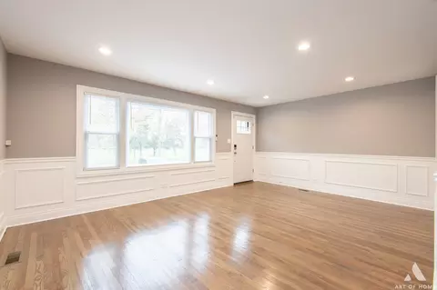 Living - 512 E 95th St, Chicago, IL 60619 photo 4 of 5