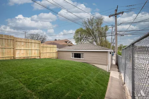 Exterior - 512 E 95th St, Chicago, IL 60619 photo 3 of 4