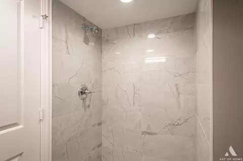 Bath - 512 E 95th St, Chicago, IL 60619 photo 5 of 5