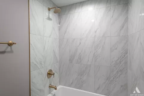 Bath - 512 E 95th St, Chicago, IL 60619 photo 2 of 5