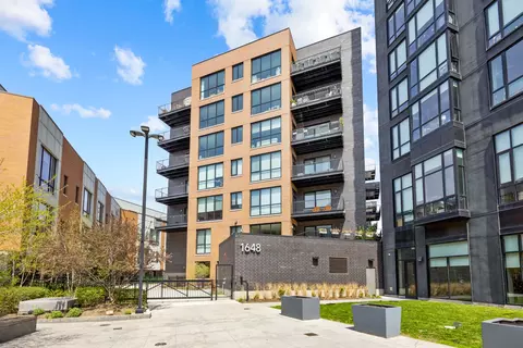 1648 W Division St #504, Chicago, IL 60622