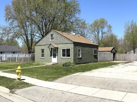 950 Drexel Blvd, Machesney Park, IL 61115