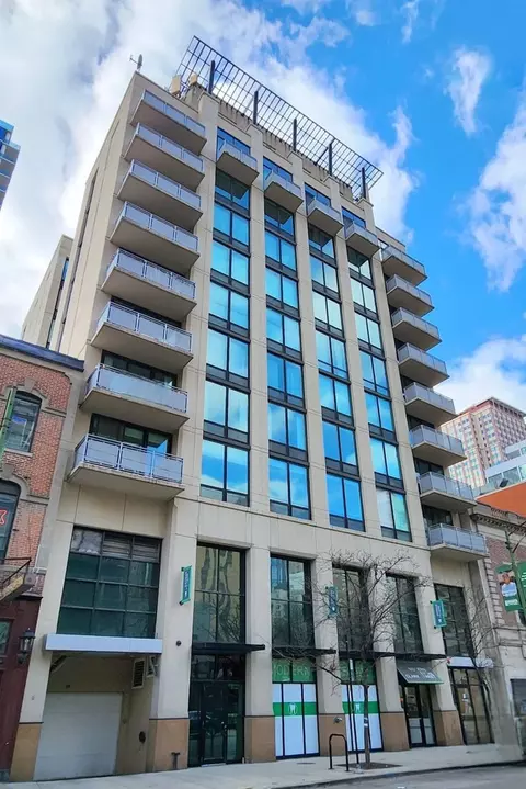 744 N Clark St #703, Chicago, IL 60610