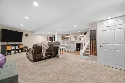 Living - 622 Deames St, Plano, IL 60545 photo 4 of 5