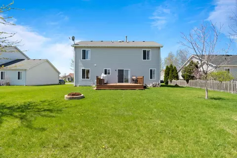 Exterior - 622 Deames St, Plano, IL 60545 photo 6 of 10