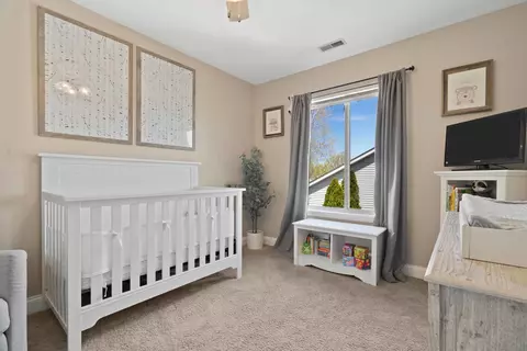 Bedroom - 622 Deames St, Plano, IL 60545 photo 6 of 7