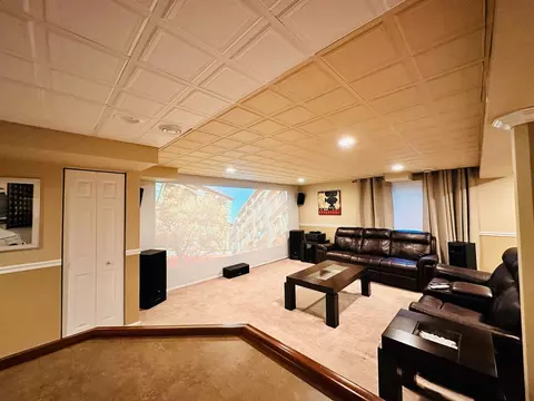 Living - 2820 Waterfront Ave, Algonquin, IL 60102 photo 6 of 8