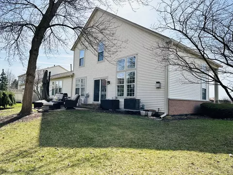 Exterior - 2820 Waterfront Ave, Algonquin, IL 60102 photo 4 of 5