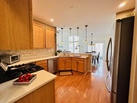 Kitchen - 2820 Waterfront Ave, Algonquin, IL 60102 photo 2 of 6