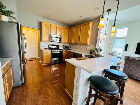 Kitchen - 2820 Waterfront Ave, Algonquin, IL 60102 photo 1 of 6