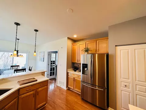 Kitchen - 2820 Waterfront Ave, Algonquin, IL 60102 photo 3 of 6