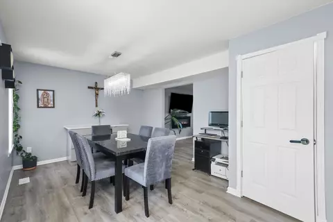 Dining - 21754 W Halifax Dr, Plainfield, IL 60544 photo 2 of 3