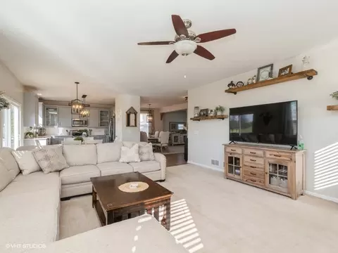 Living - 1021 Biltmore Dr, Elgin, IL 60120 photo 2 of 2