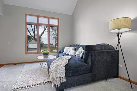 Living - 25012 Vermette Rd, Plainfield, IL 60585 photo 2 of 4