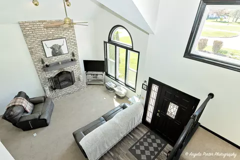 Living - 704 Deerpath Rd, Harvard, IL 60033 photo 1 of 4