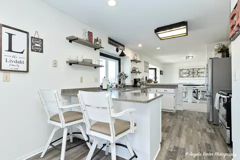 Kitchen - 704 Deerpath Rd, Harvard, IL 60033 photo 6 of 7