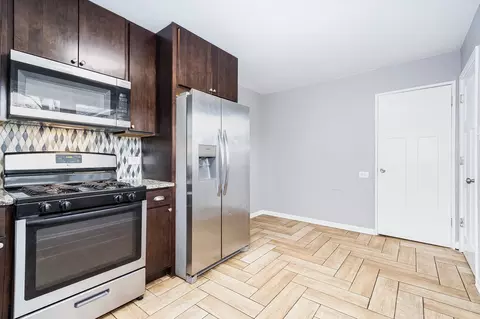 Kitchen - 16253 Oxford Dr, Markham, IL 60428 photo 2 of 2