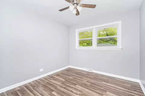 Bedroom - 16253 Oxford Dr, Markham, IL 60428 photo 5 of 5