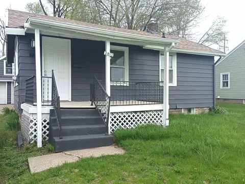 2813 Lapey St, Rockford, IL 61109