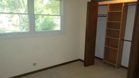 Bedroom - 1301 Wilson Ave, Wheaton, IL 60189 photo 2 of 4