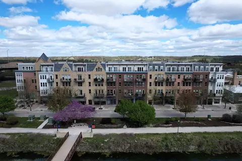 354 River St #3307, Lemont, IL 60439