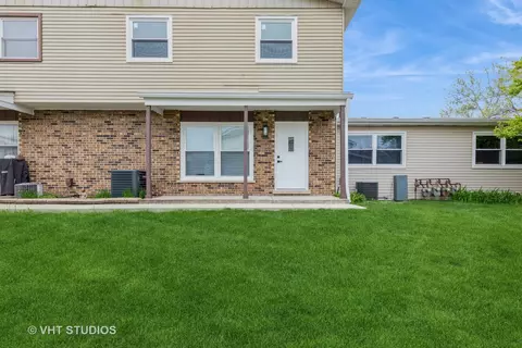 19542 115th Ave #B, Mokena, IL 60448