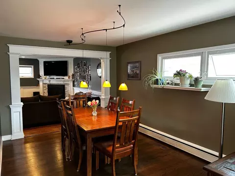 Dining - 4000 Prescott Ave, Lyons, IL 60534 photo 1 of 2