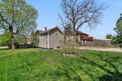 Exterior - 418 S State St, Lockport, IL 60441 photo 3 of 10