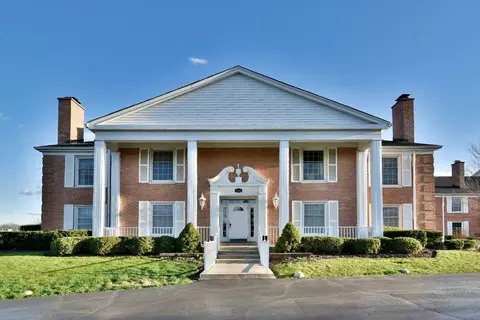 116 Carriage Way Dr #215A, Burr Ridge, IL 60527
