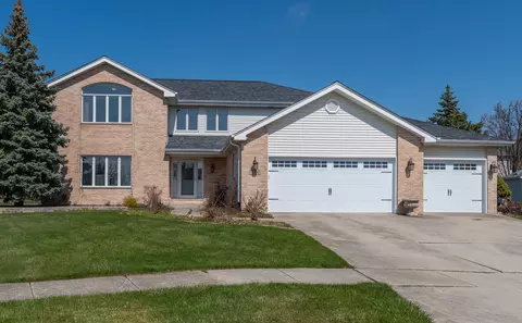 143 Doolin St, Lemont, IL 60439