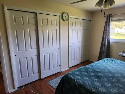 Bedroom - 9460 Dee Rd #1B, Des Plaines, IL 60016 photo 4 of 7