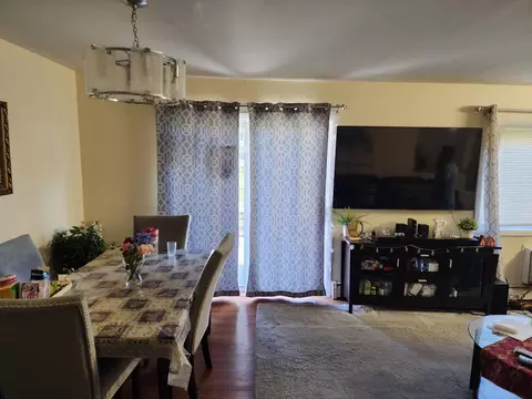 Dining - 9460 Dee Rd #1B, Des Plaines, IL 60016 photo 1 of 1