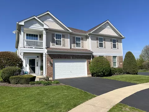 698 Nelson Ct, Geneva, IL 60134