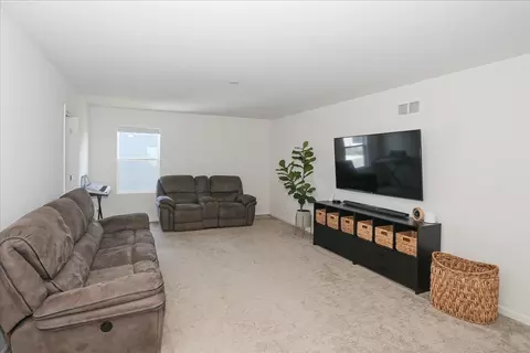 Living - 320 Longview Dr, Elgin, IL 60124 photo 6 of 6