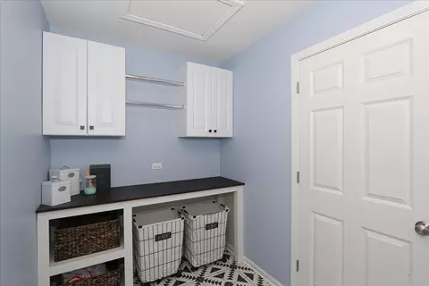 Other - 320 Longview Dr, Elgin, IL 60124 photo 3 of 4