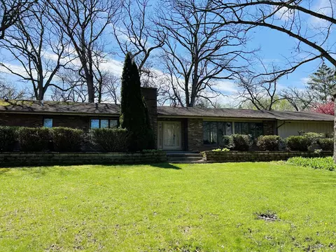 3413 E Bemes Rd, Crete, IL 60417