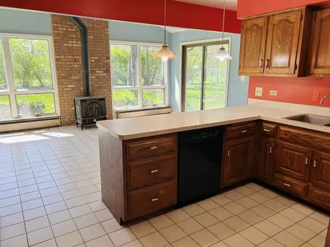 Kitchen - 3413 E Bemes Rd, Crete, IL 60417 photo 4 of 4