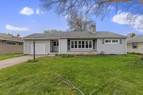 1123 Parkwood Ave, Rockford, IL 61107