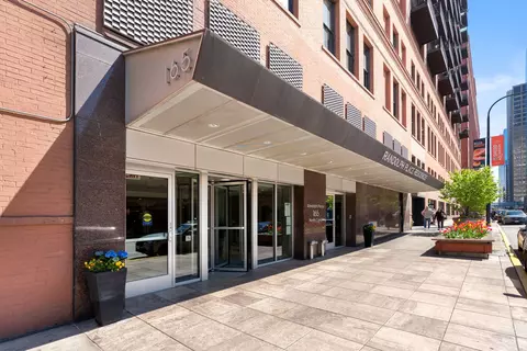 165 N Canal St #630, Chicago, IL 60606