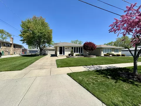 6540 W 92nd St, Oak Lawn, IL 60453