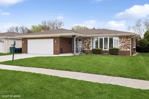 10917 Raleigh St, Westchester, IL 60154